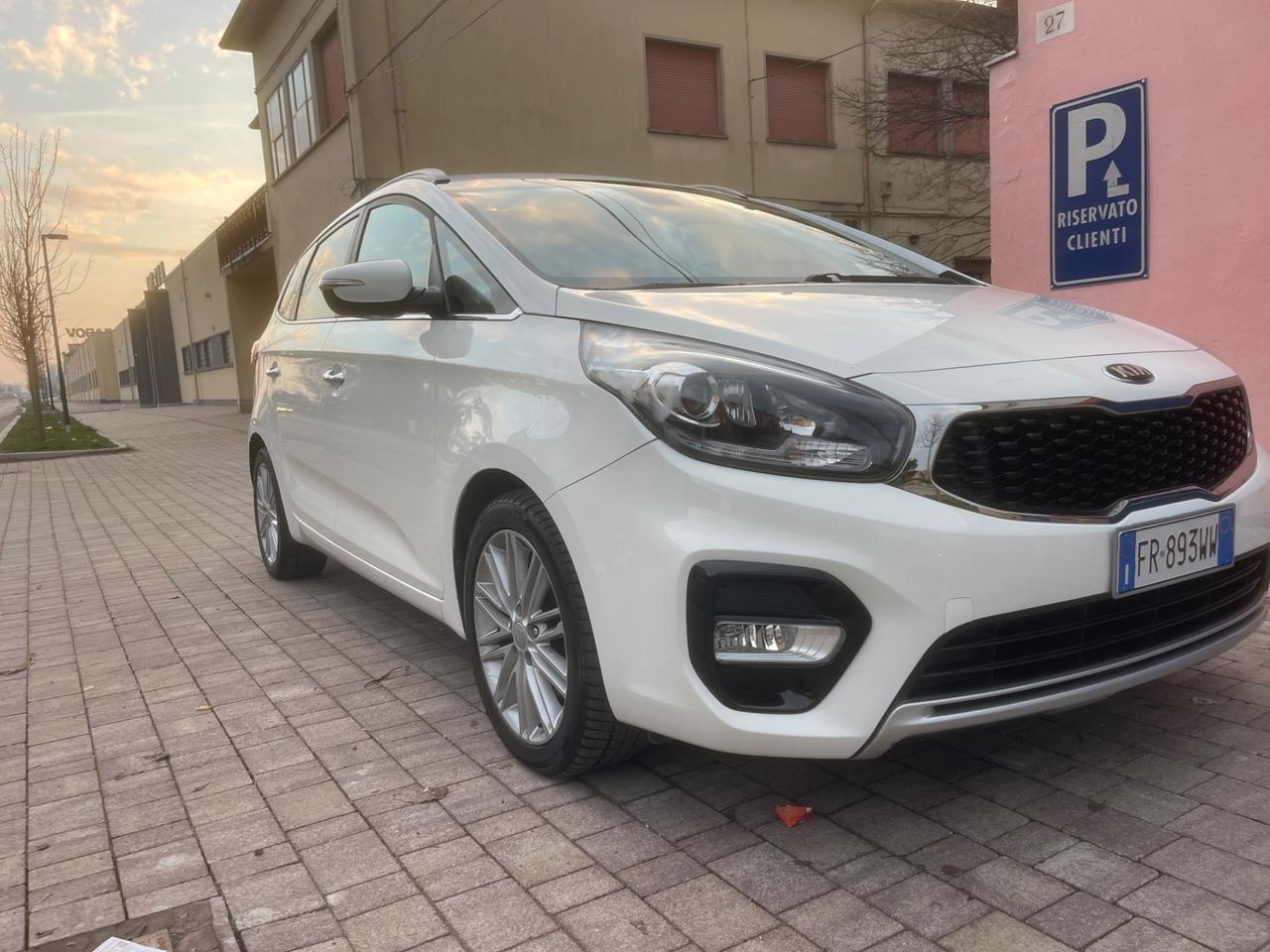 Kia Carens 1.7 CRDi 115 CV Business Class