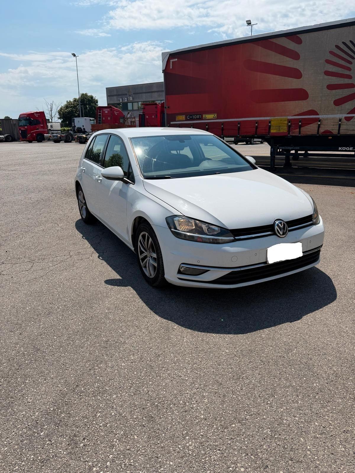 Volkswagen Golf 1.6 TDI 115 CV 5p. Business BlueMotion Technology