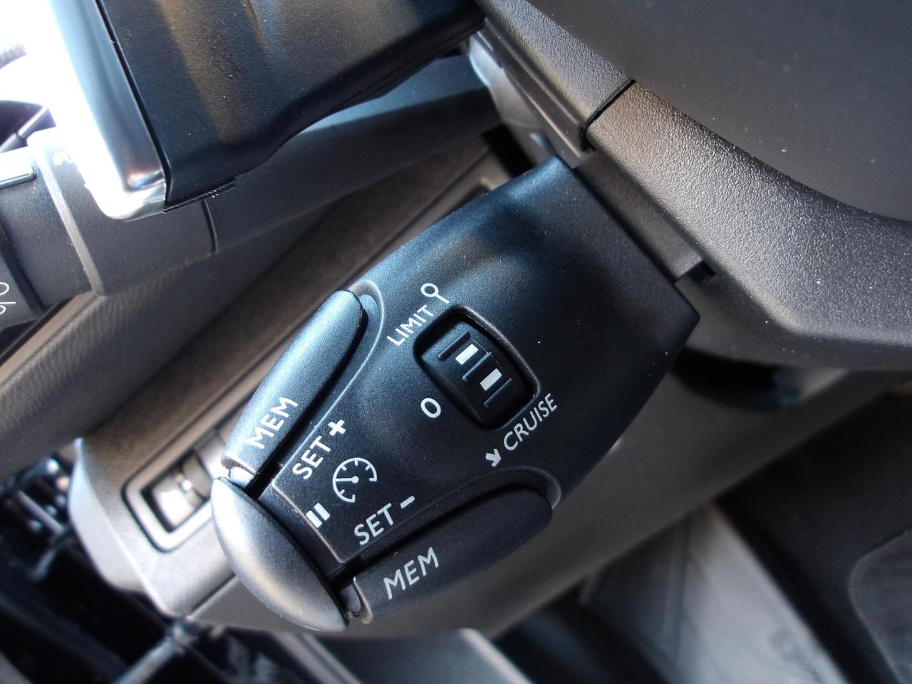 PEUGEOT 3008 1.5 bluehdi Allure s&s 130cv eat8