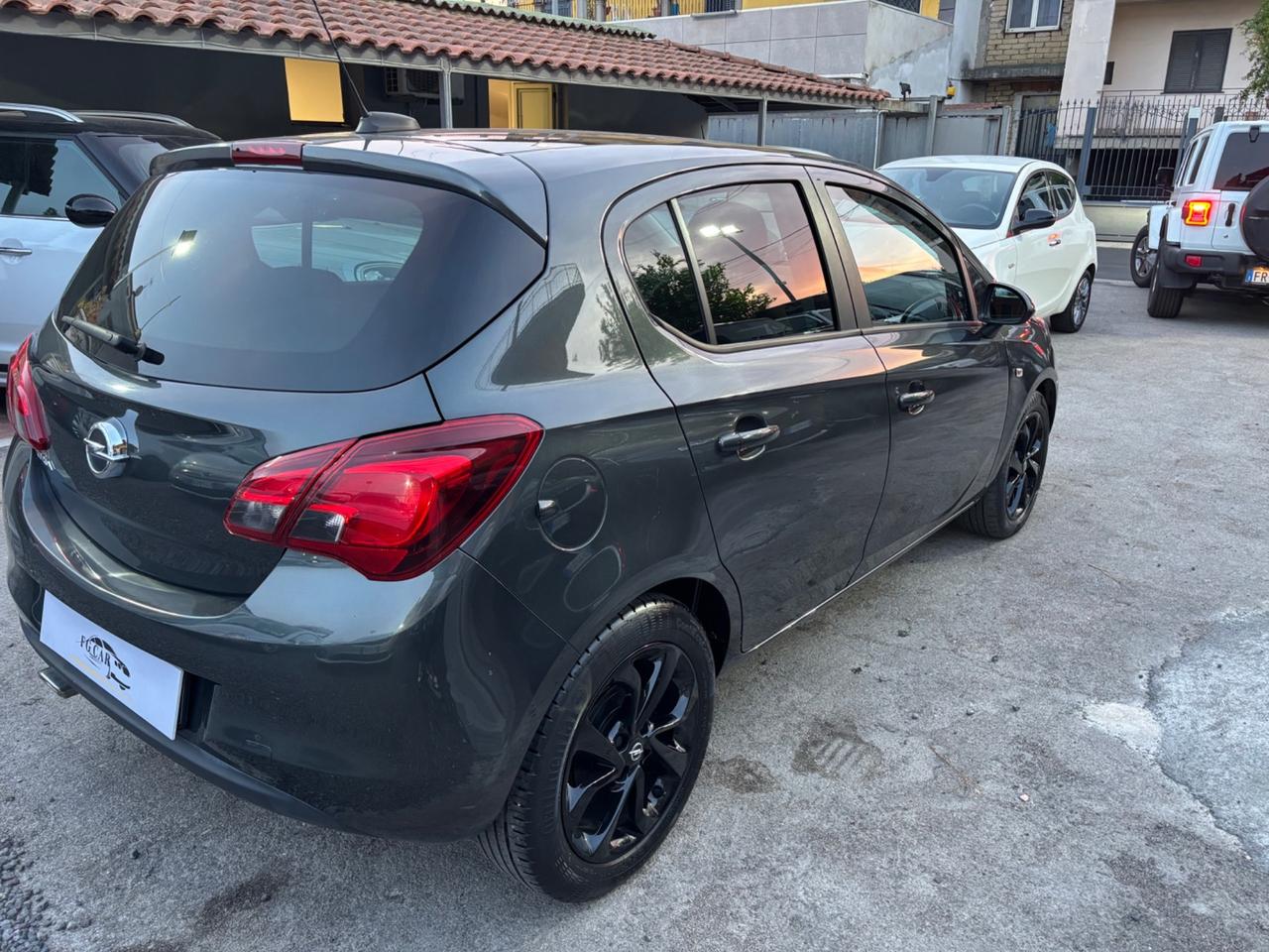 Opel Corsa 1.4 90CV Coupé b-Color