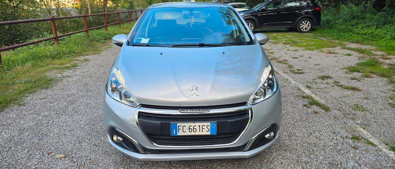Peugeot 208 PureTech 82 5 porte Allure