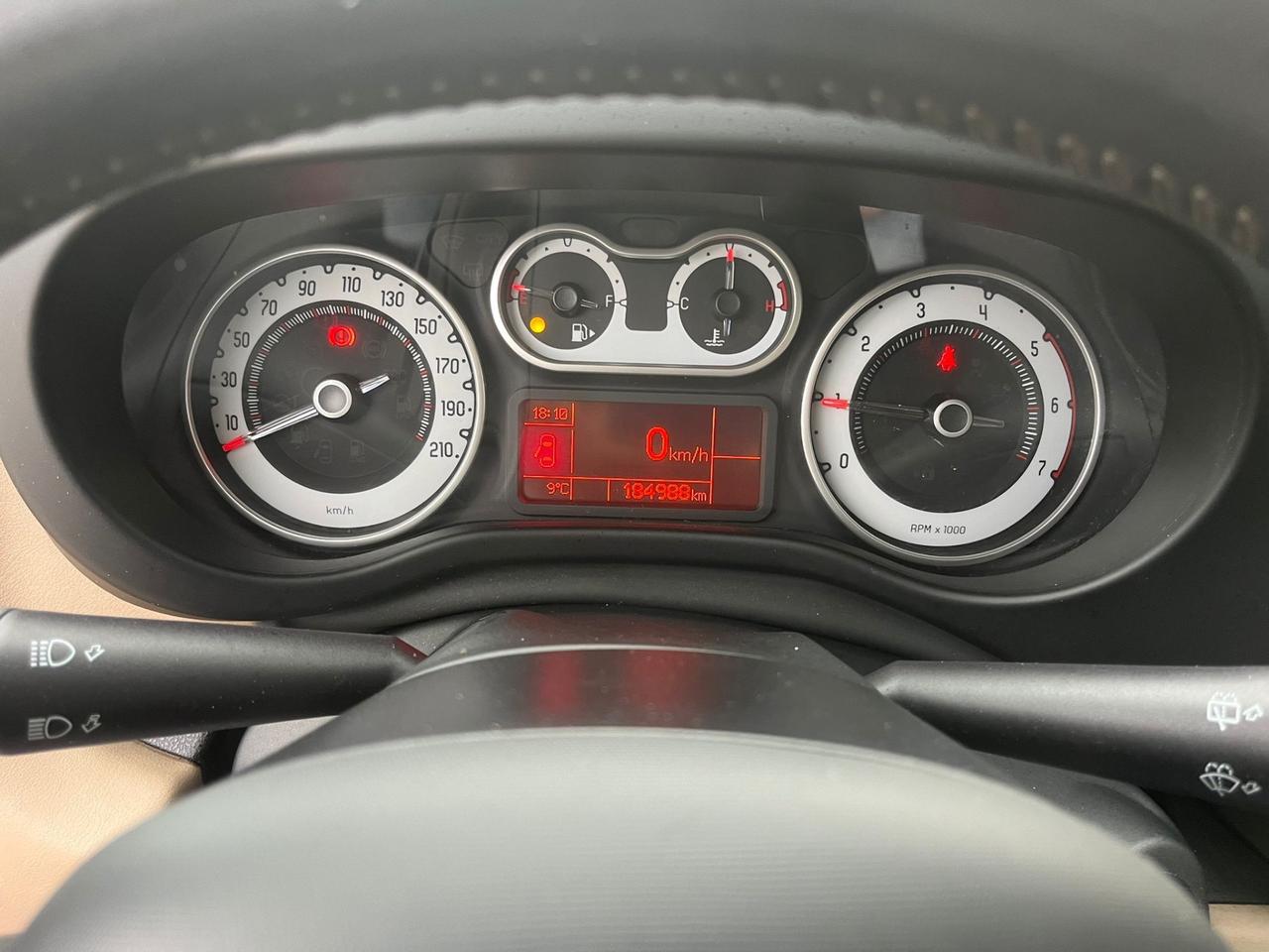 Fiat 500L 1.6 Multijet 105 CV Lounge Unipro 2014