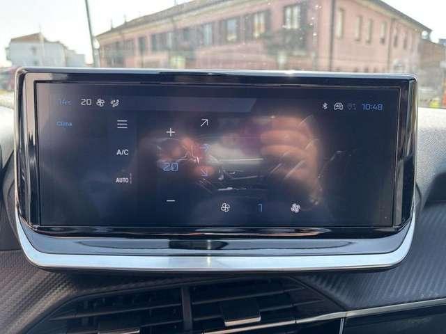 Peugeot 2008 PureTech 130 S&S EAT8 Allure LED-CAM-APP CONNECT
