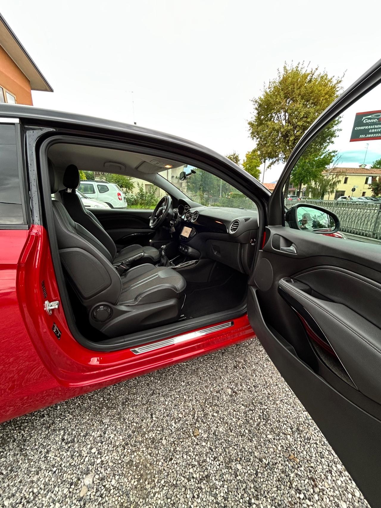 Opel Adam 1.2 70 CV