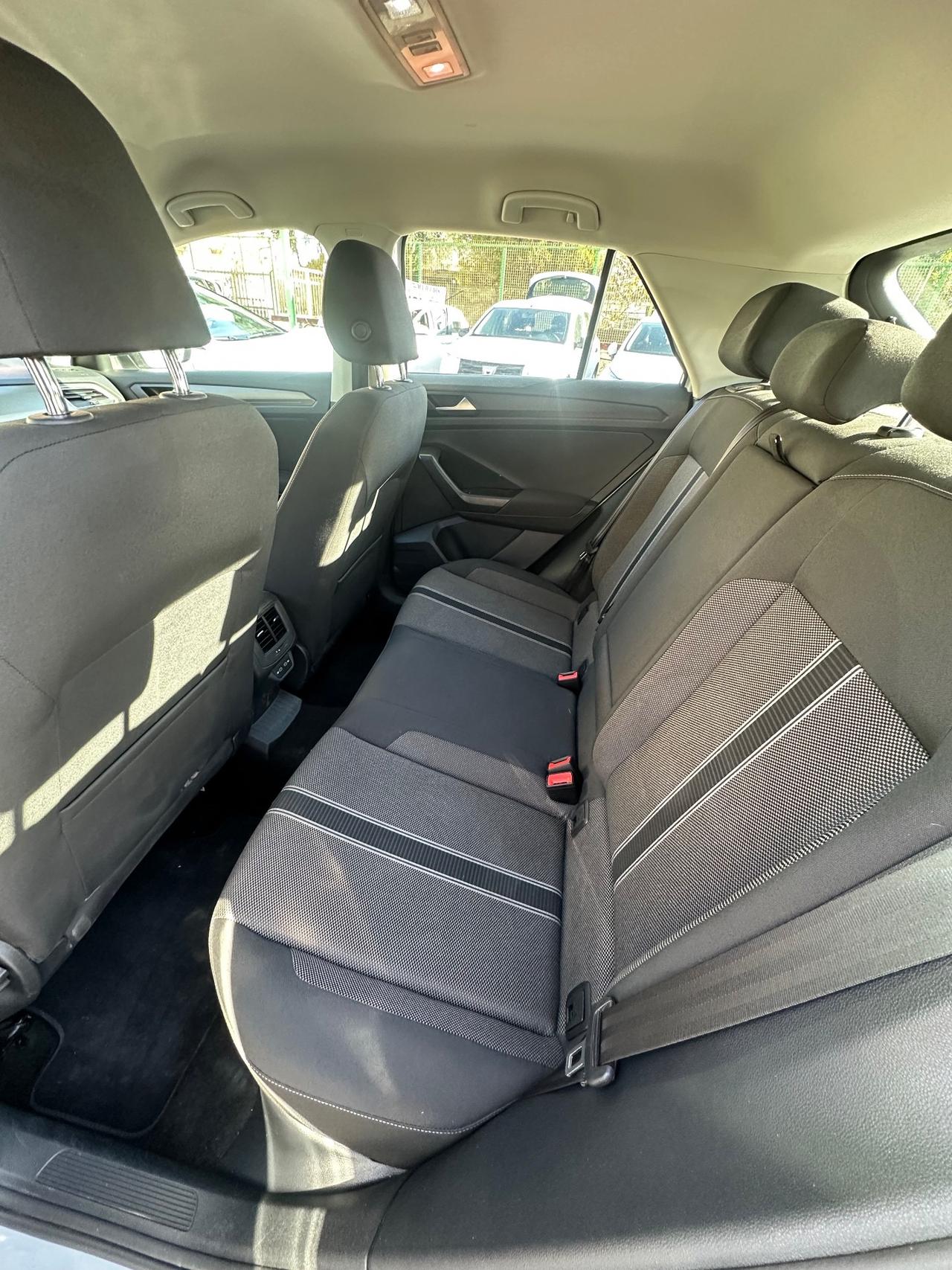 Volkswagen T-Roc 1.6 TDI SCR Advanced BlueMotion Technology