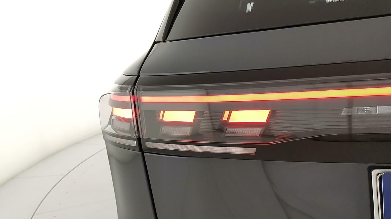 VOLKSWAGEN Tiguan III 2024 - Tiguan 2.0 tdi R-Line 150cv dsg