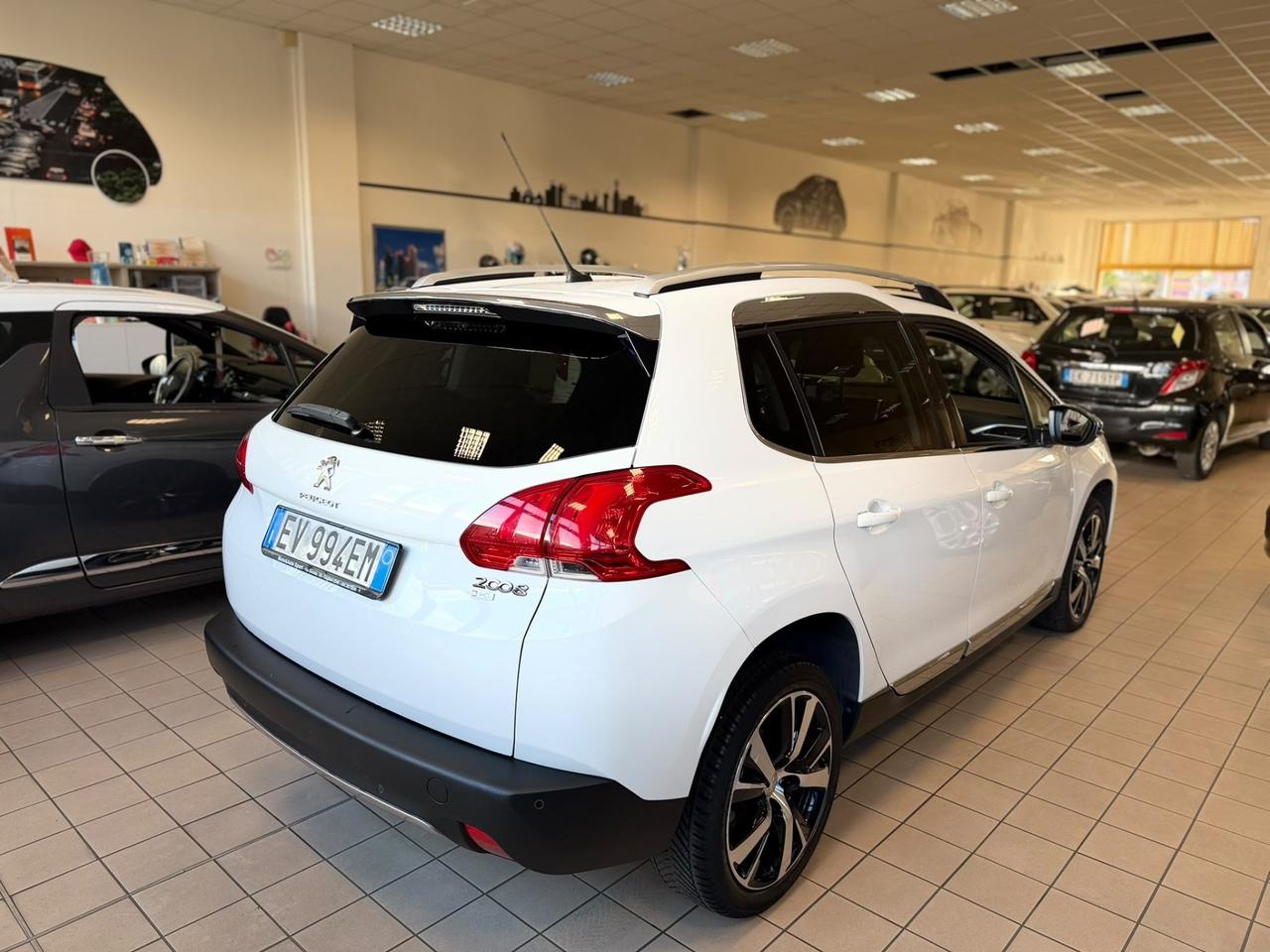 Peugeot 2008 1.6 e-HDi 92 CV Stop&Start Allure