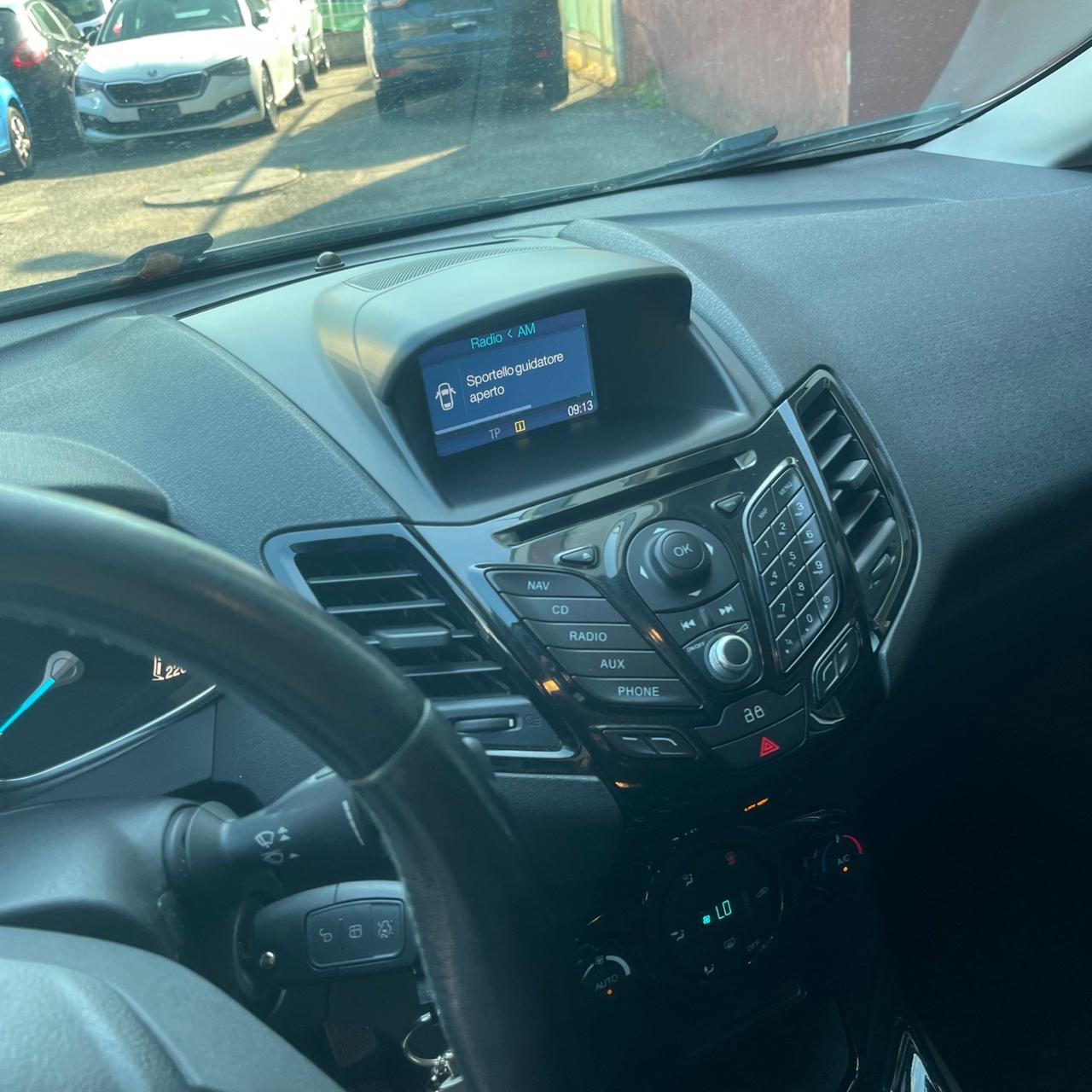 Ford Fiesta 1.0 80CV 5 porte Titanium