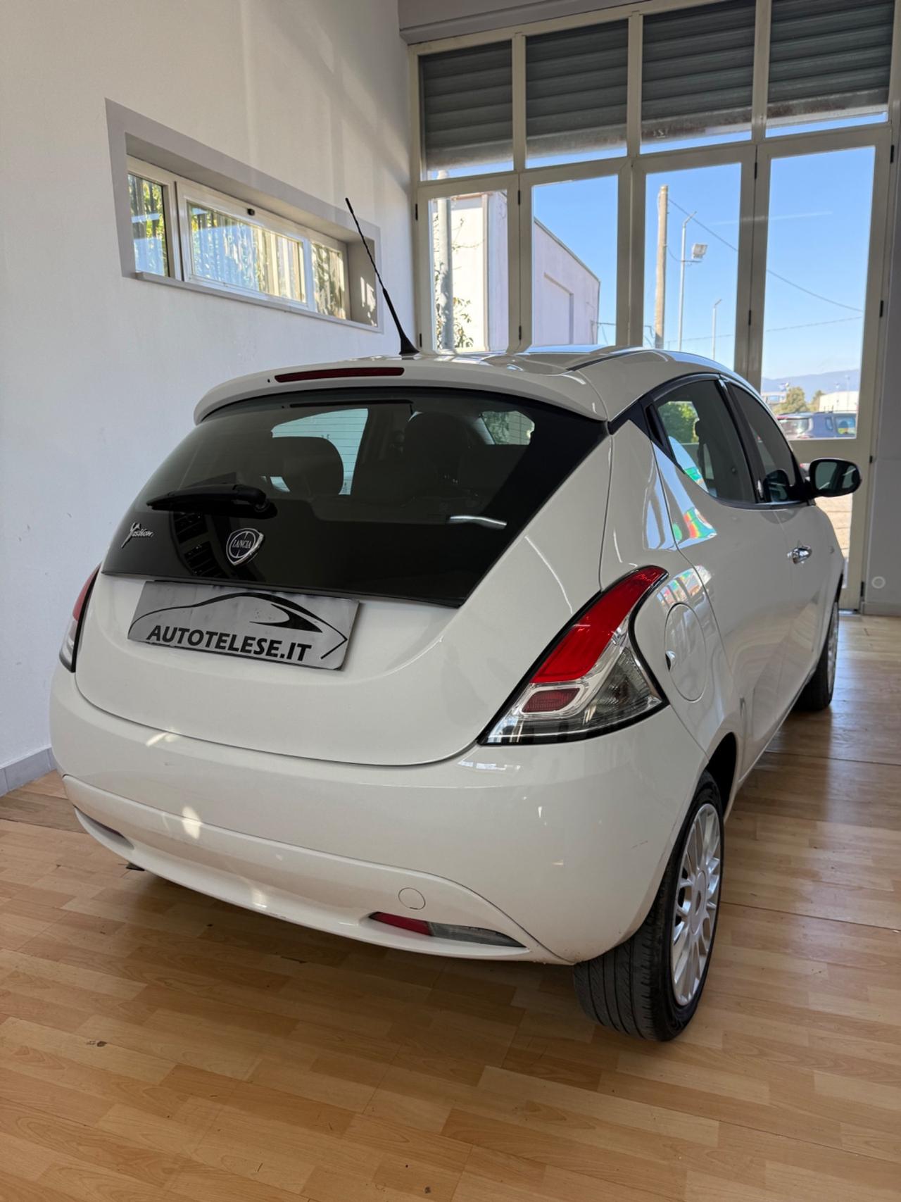 Lancia Ypsilon 1.2 69 CV 5 porte GPL Ecochic GOLD