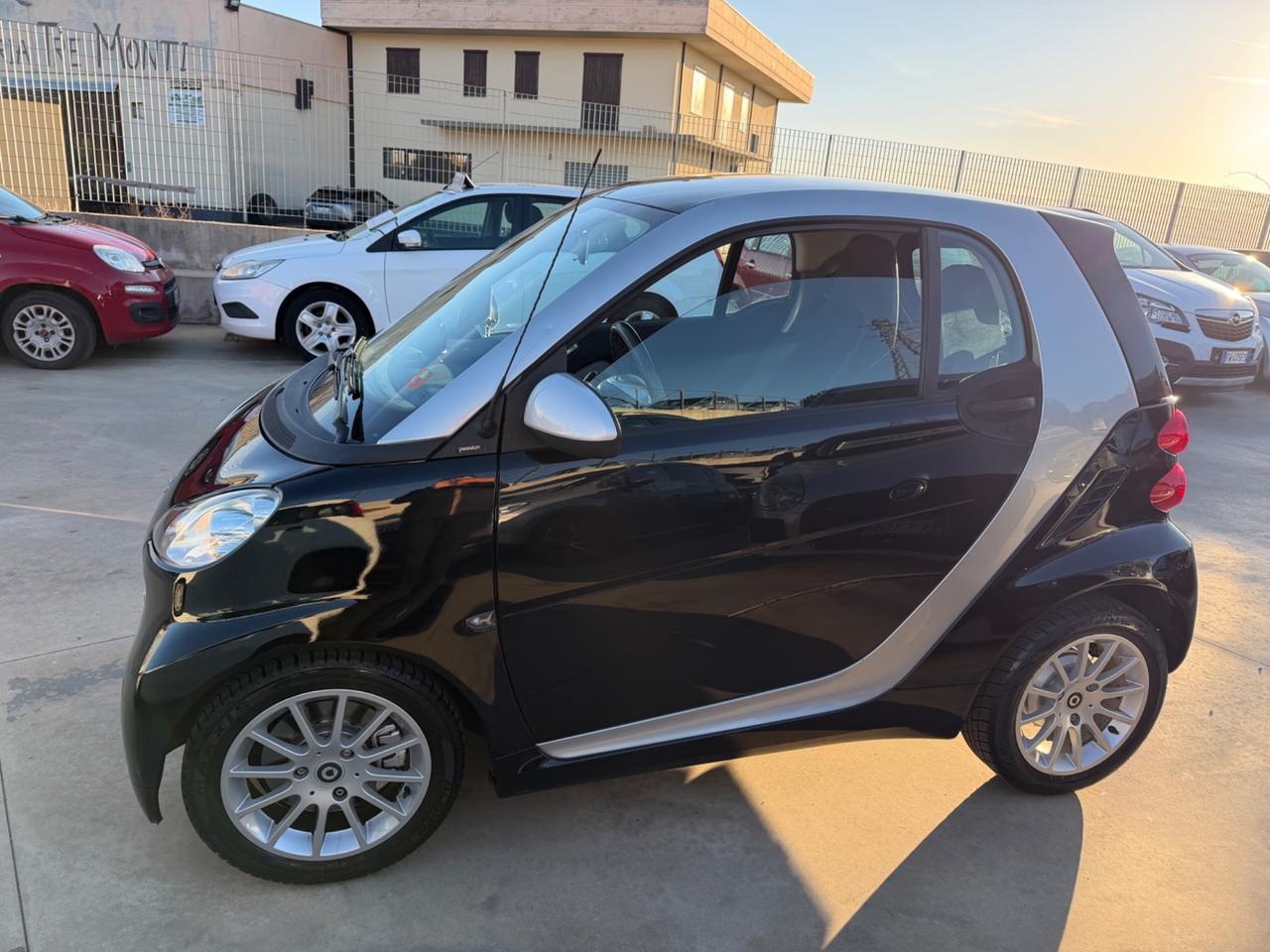 Smart ForTwo 1000 52 kW MHD coupé passion