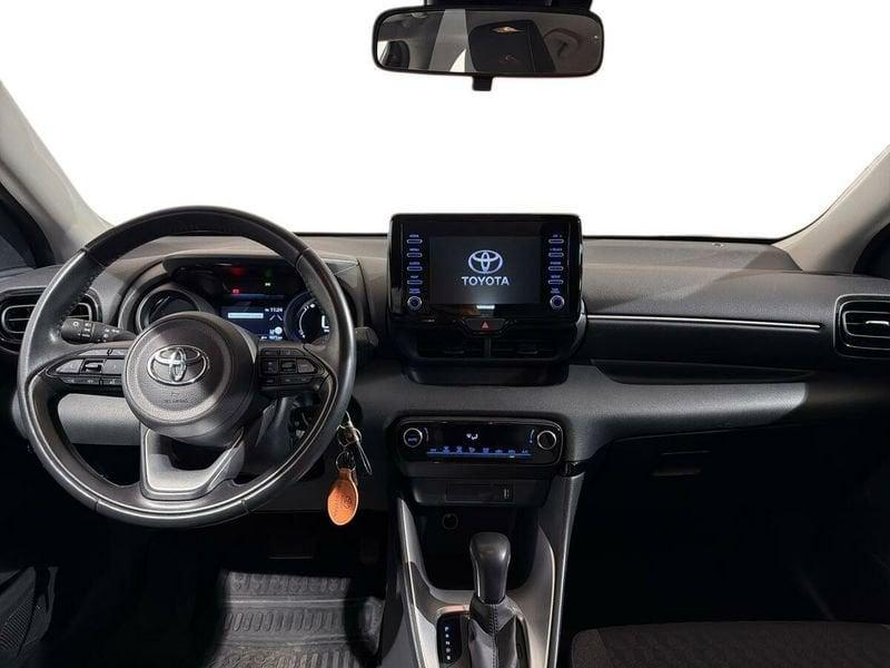 Toyota Yaris Hybrid Trend MY22