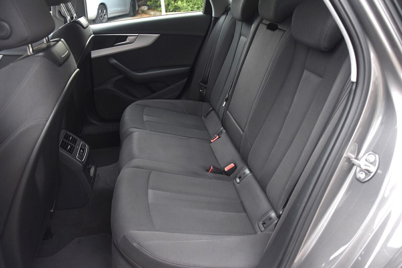 Audi A4 Avant 35 TDI mhev S tronic S-line Edition