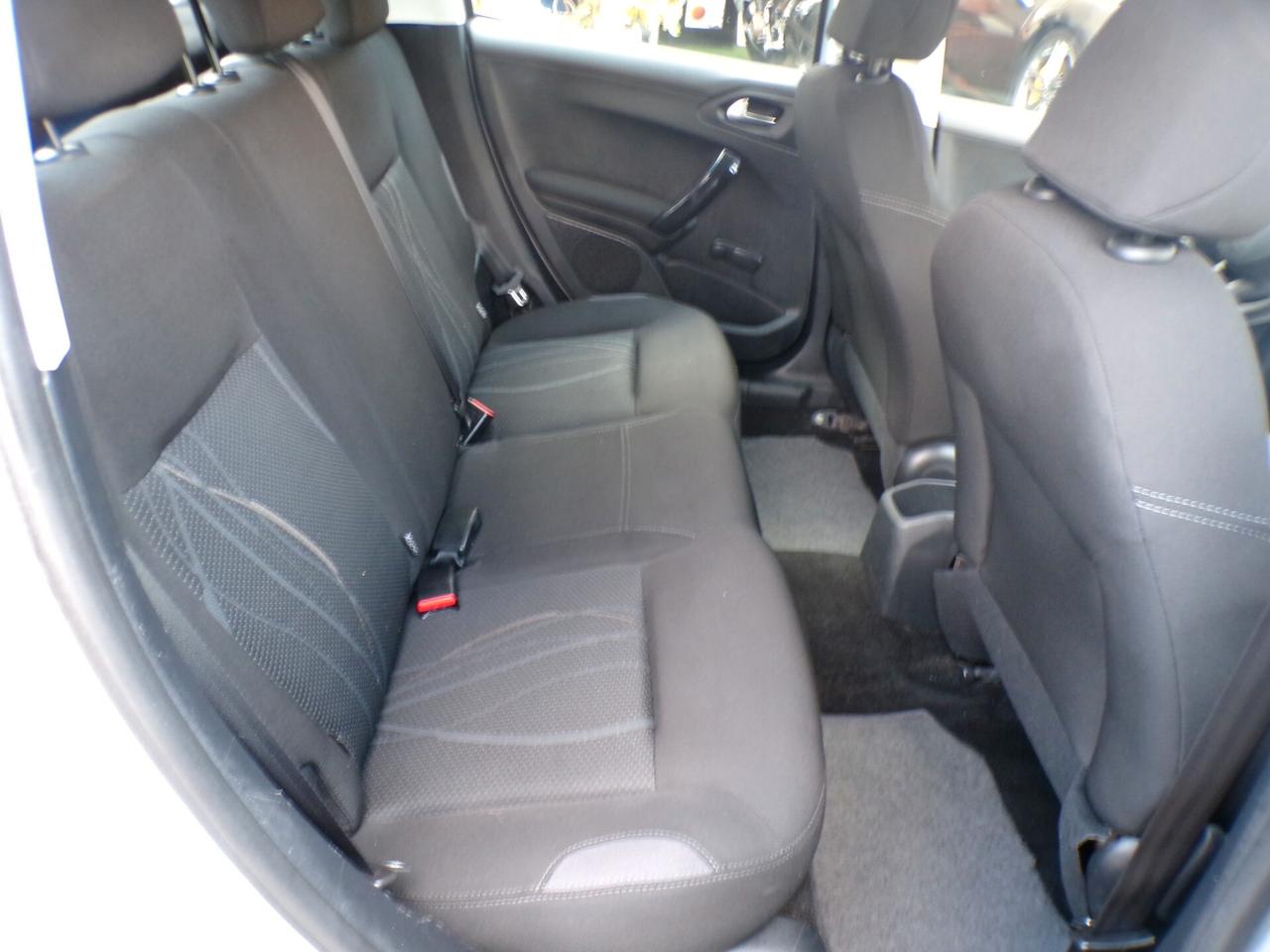 Peugeot 208 1.2 VTi 82 CV 5 porte PURETECH