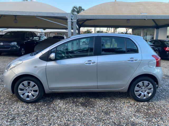 TOYOTA Yaris 1.0 5 porte Sol