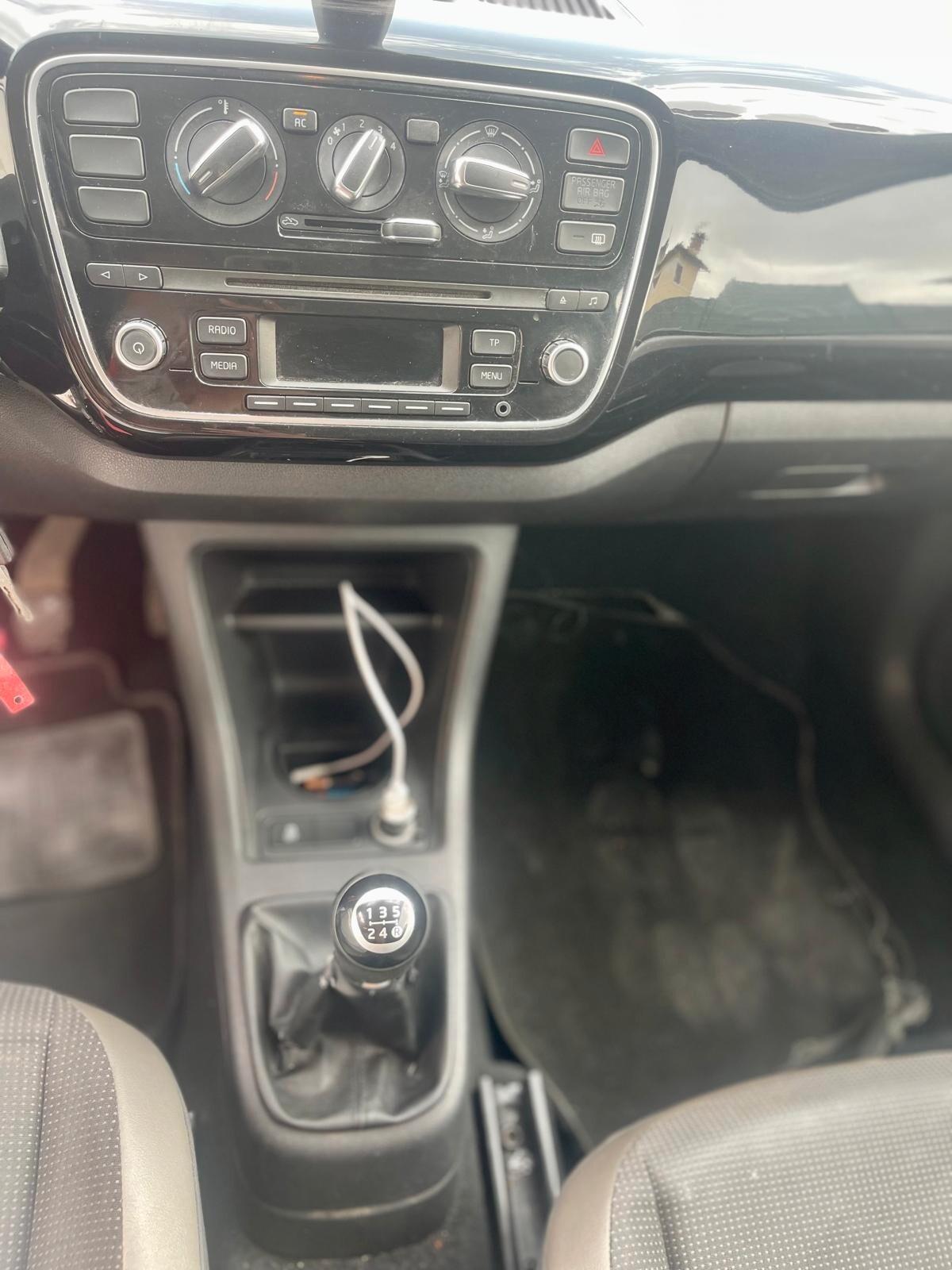 Volkswagen up! 1.0 75 CV 3p. move