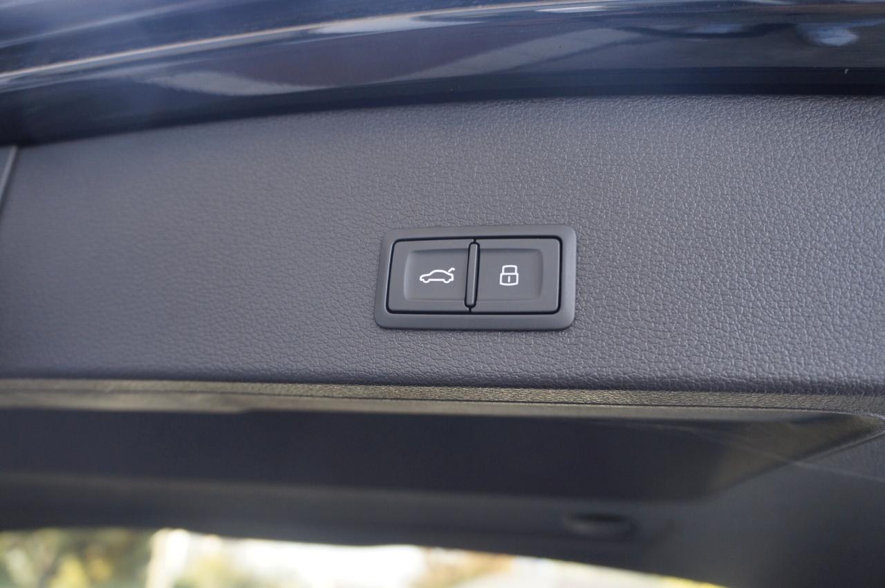 Audi Q2 35 TFSI S tronic line Edition BLACK IDENTITY