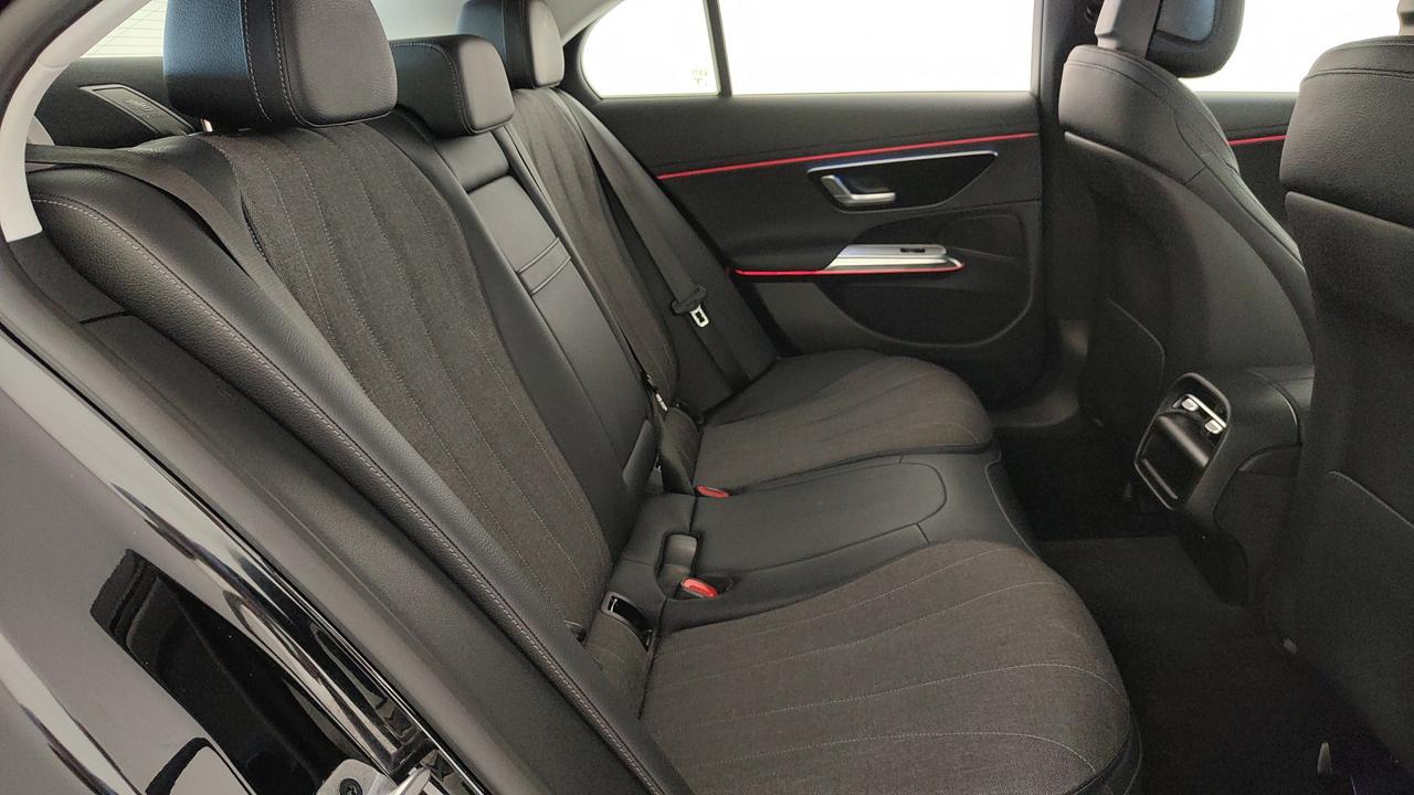 Mercedes-Benz E 200 d Advanced auto