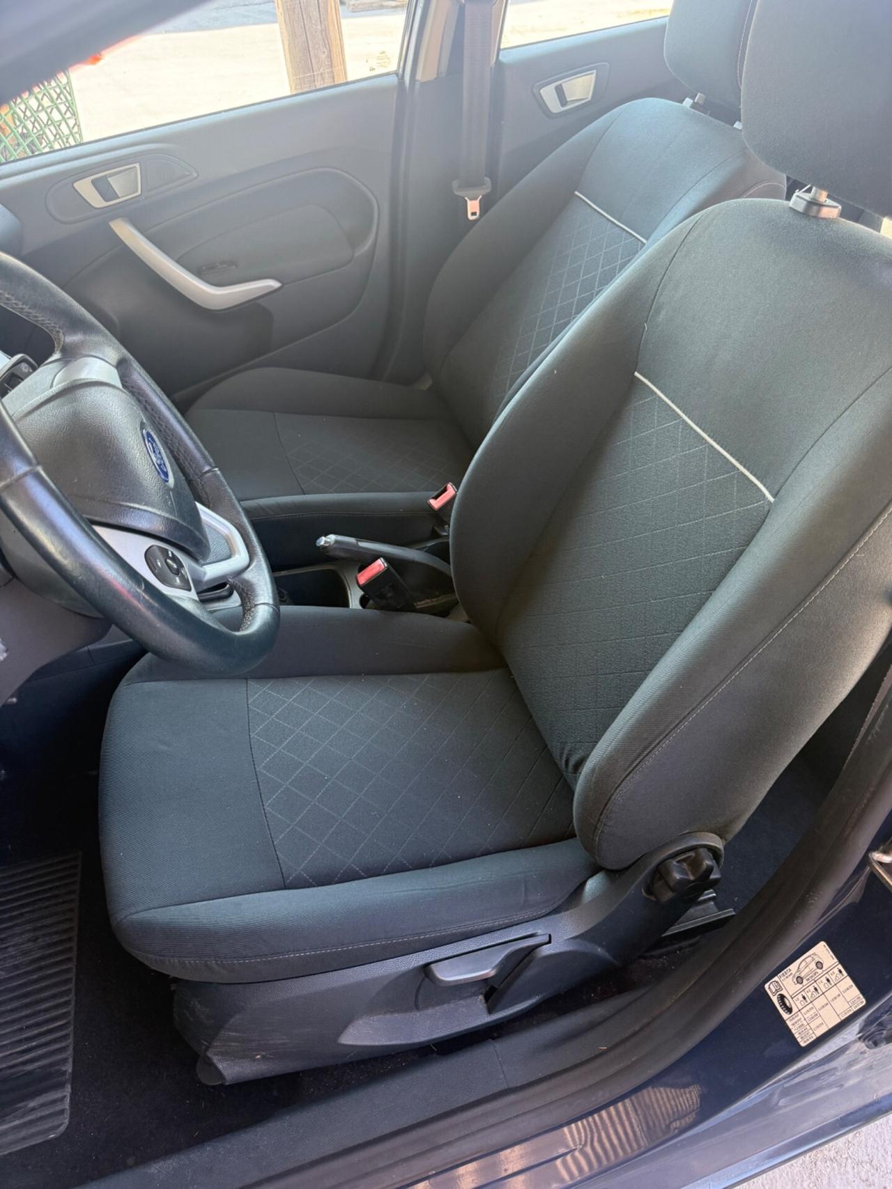 Ford Fiesta Diesel 1.4 TDCi euro5 NEOPATENTATI