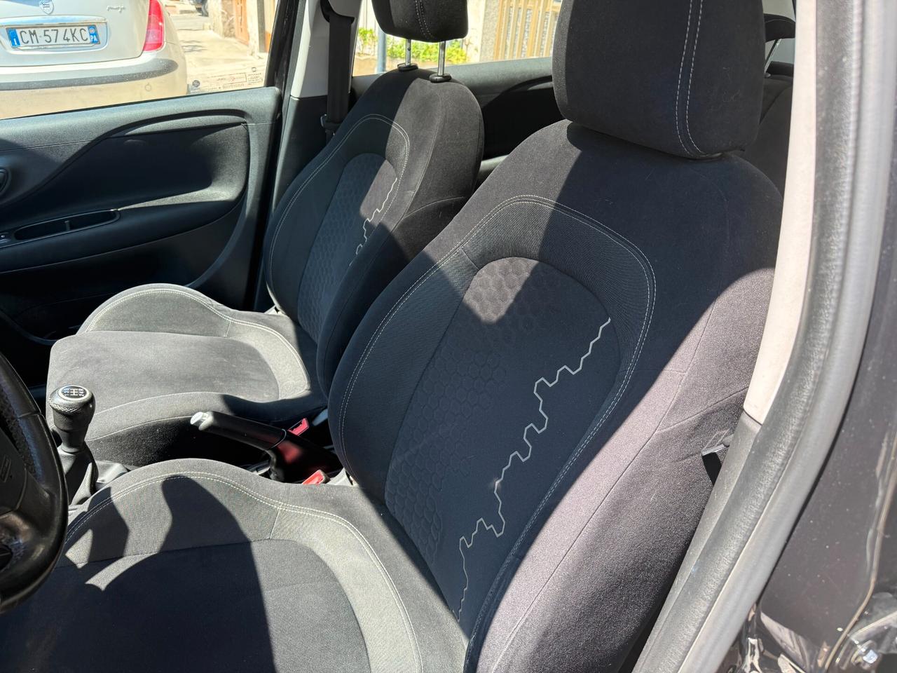 Fiat Punto Evo 1.3 MJT II 75 CV 5 porte Lounge Tetto Panoramico Apribilie