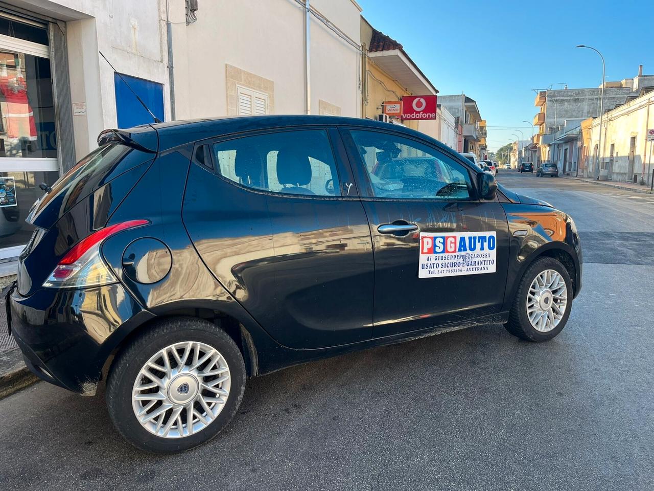 LANCIA YPSILON 1.2 BENZ 5 PORTE LUGLIO 2015 DISTRIBUZ ESEGUITA PERFETTA