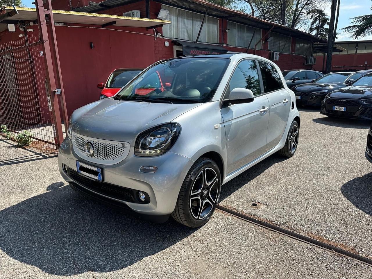 Smart ForFour 70 1.0 twinamic Superpassion *promo* uffic.smart