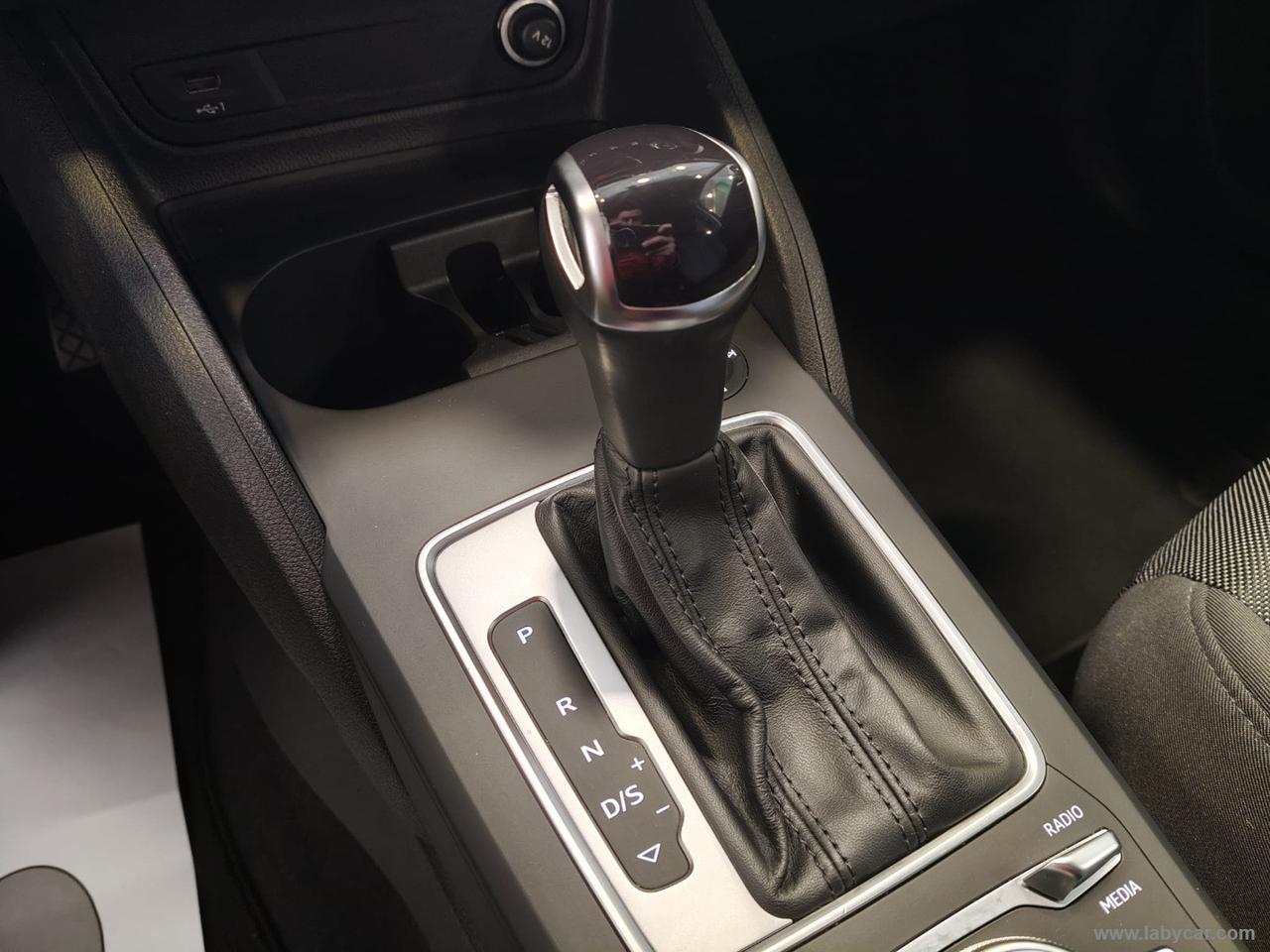 AUDI Q2 30 TDI S tronic Business
