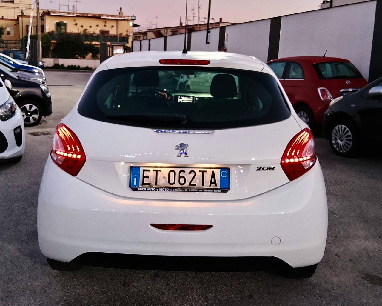 Peugeot 208 anche SENZA BUSTA PAGA