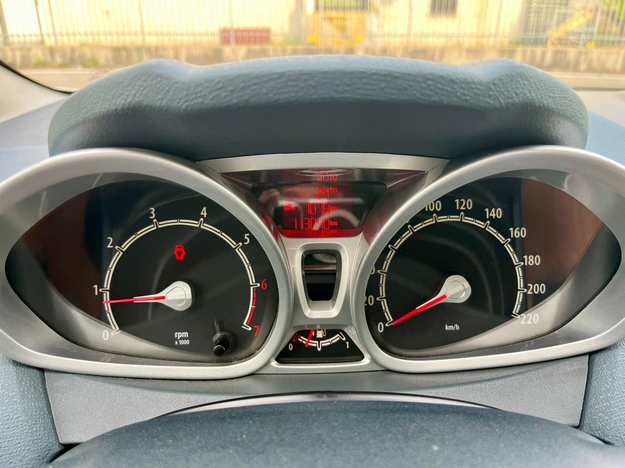 Ford Fiesta 1.2benz 2009 113.000km perfetta per neopatentati
