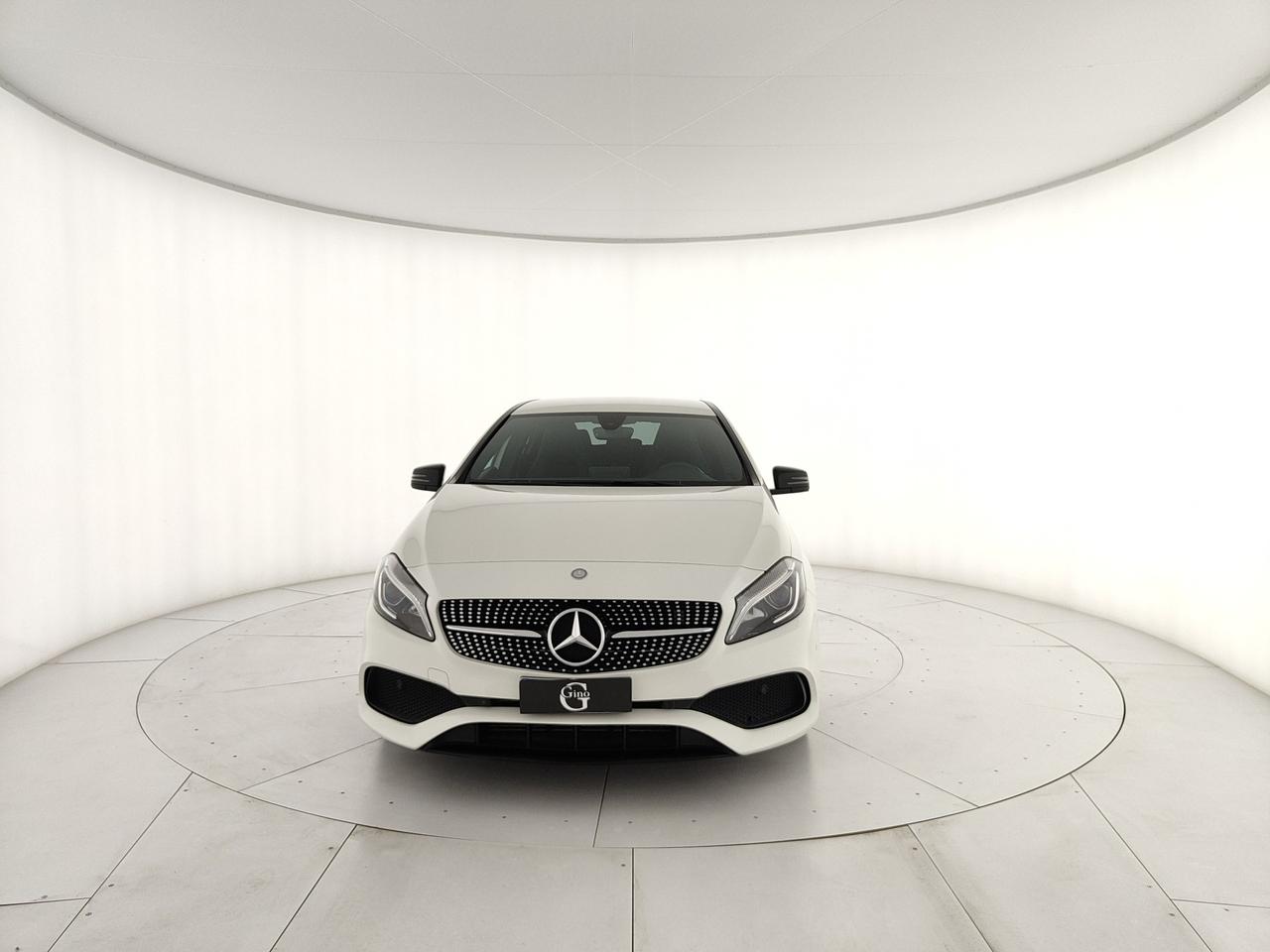 Mercedes-Benz A 180 Premium my16