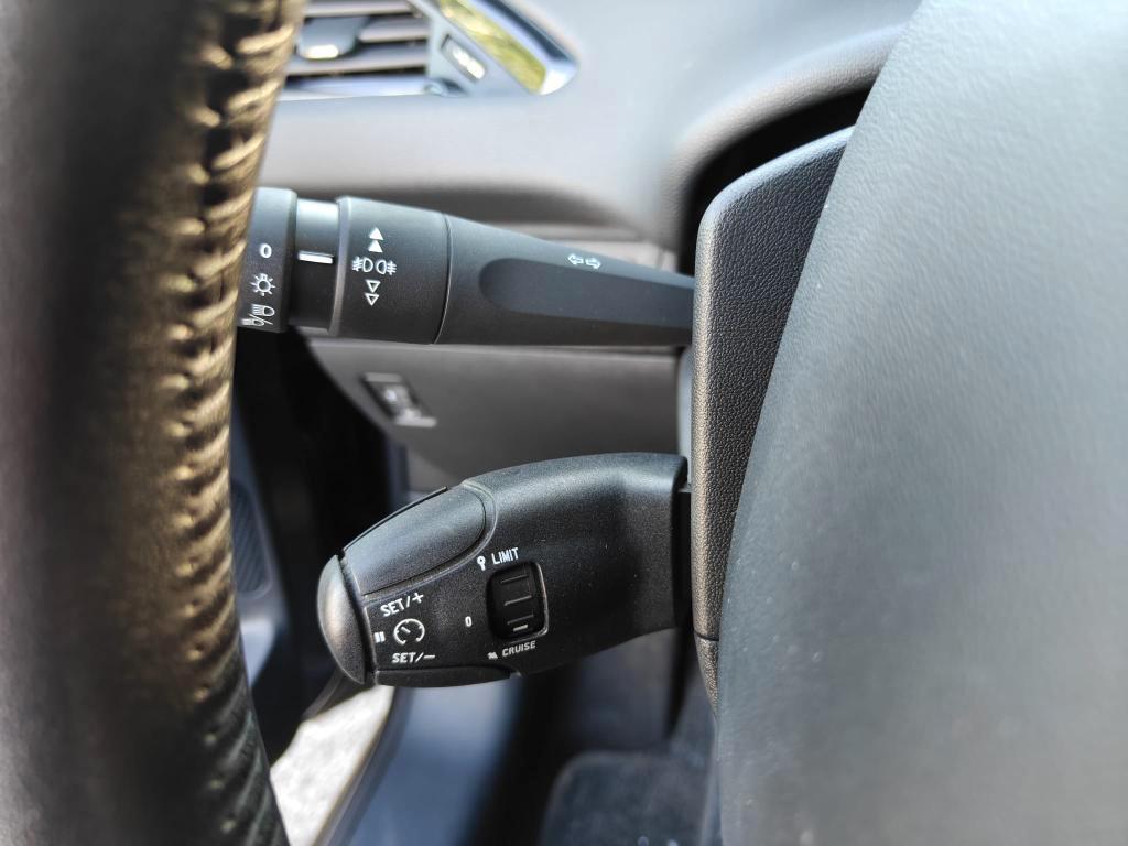 Peugeot 208 5 Porte 208 5p 1.2 puretech Allure 82cv