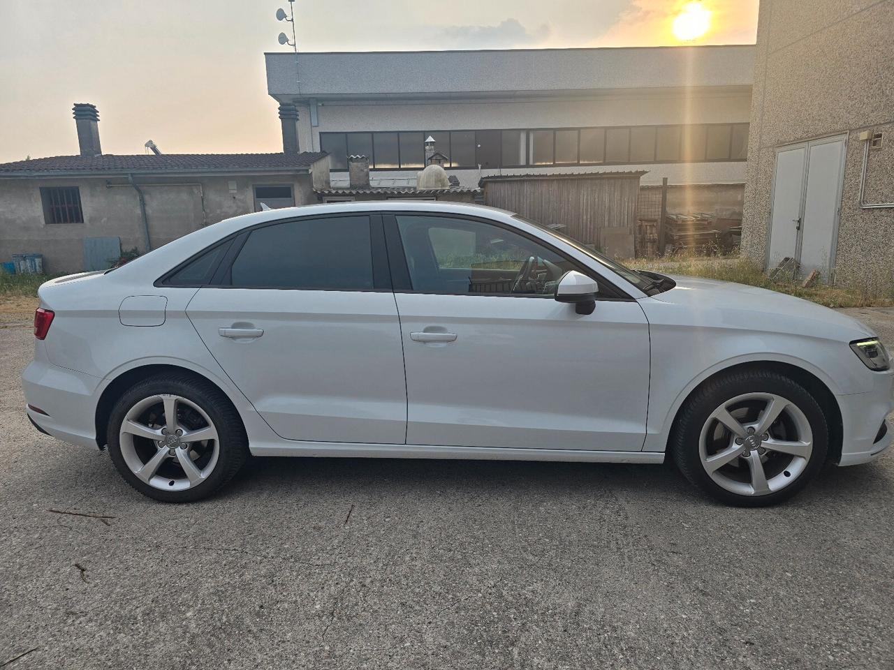 Audi A3 Sedan 1.6 TDI 116 CV S tronic Business
