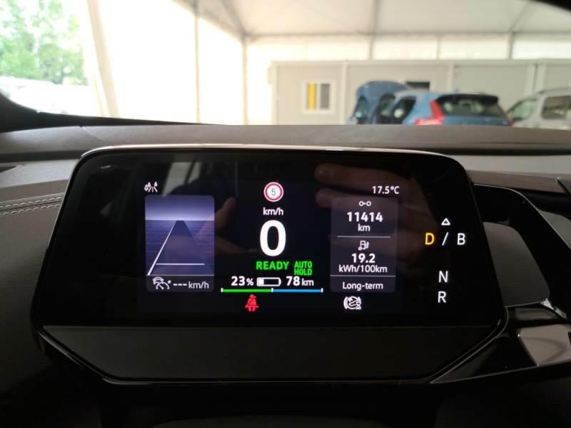 VOLKSWAGEN ID.5 Pro Performance