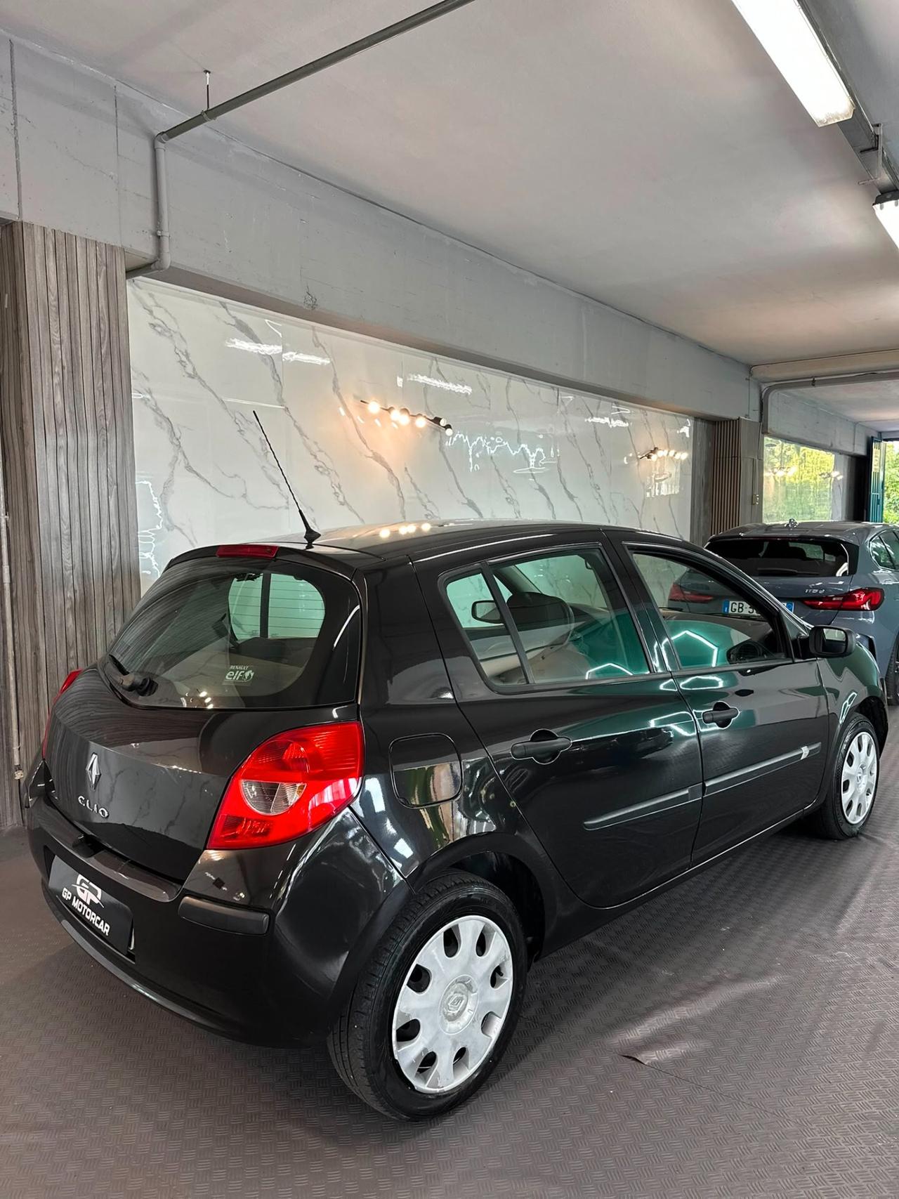 Renault Clio 1.2 16V 5 porte Le Iene