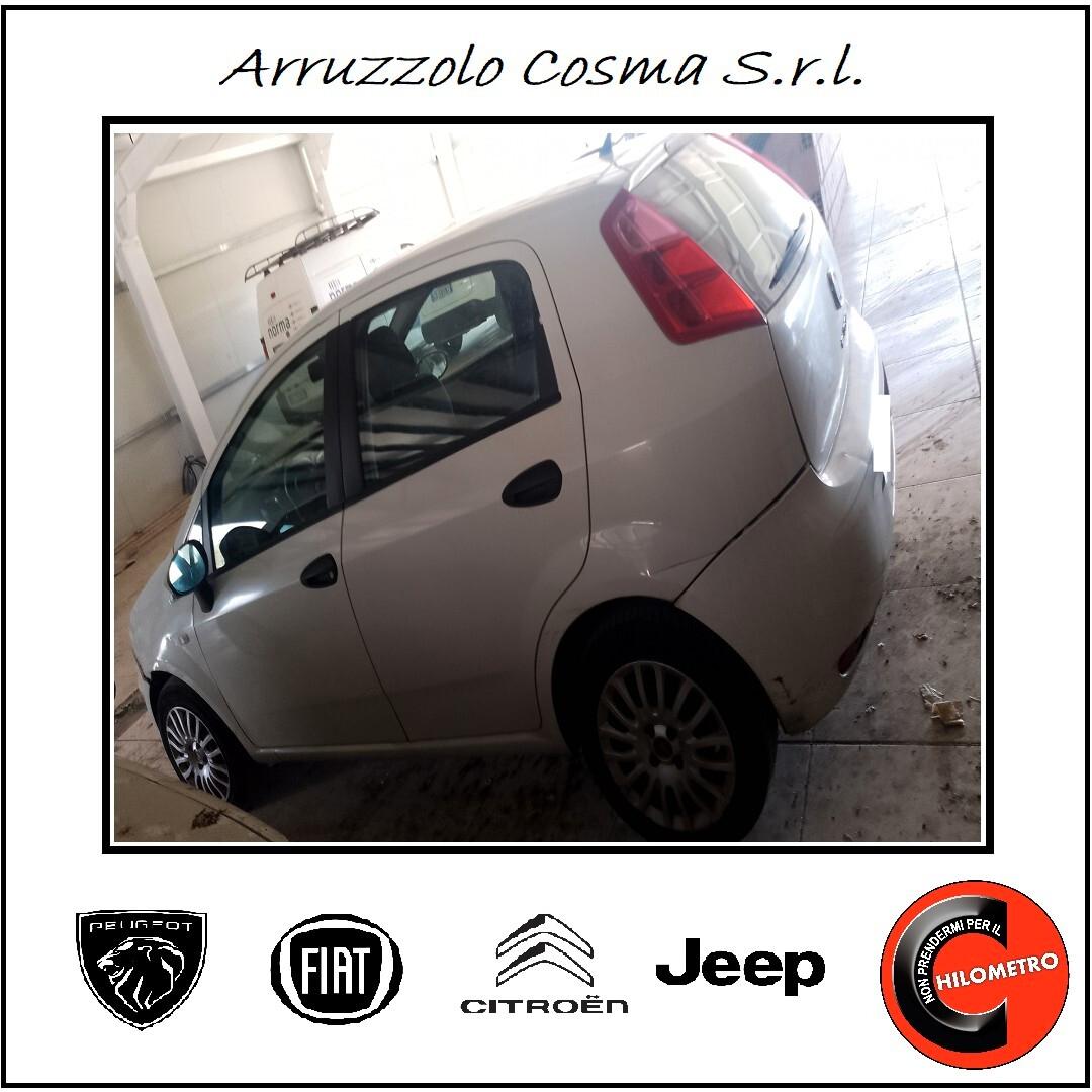 Fiat Punto 1.3 MJT II 75 CV 5 porte Young-Auto vista/piaciuta -problemi al motore per consumo olio