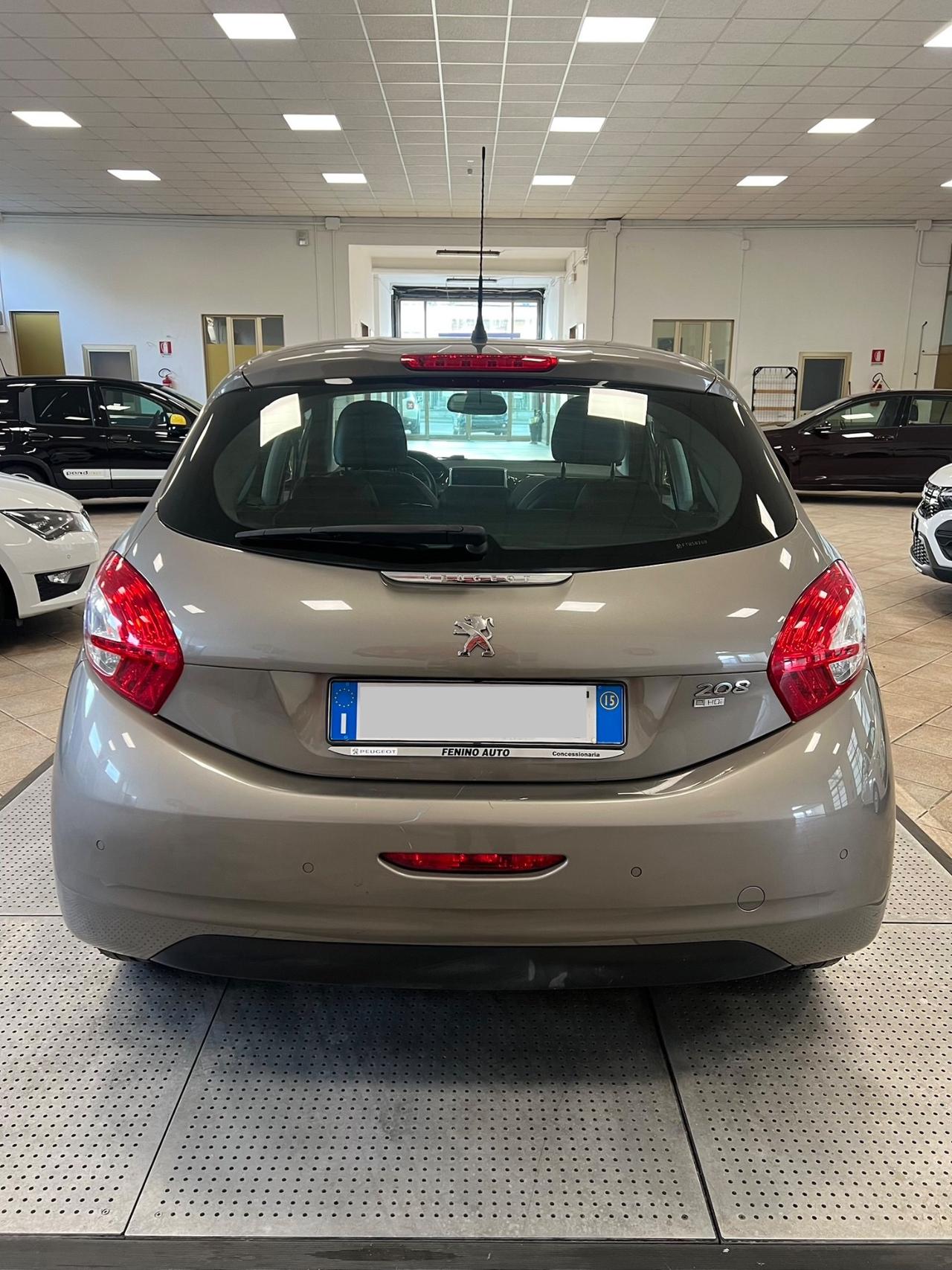 Peugeot 208 1.6 e-HDi 92 CV Stop&Start ETG6 5 porte Allure