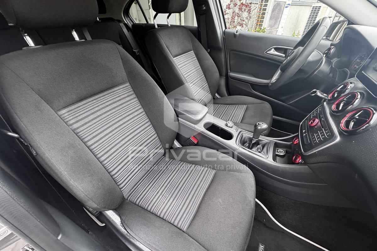 MERCEDES A 180 d Business