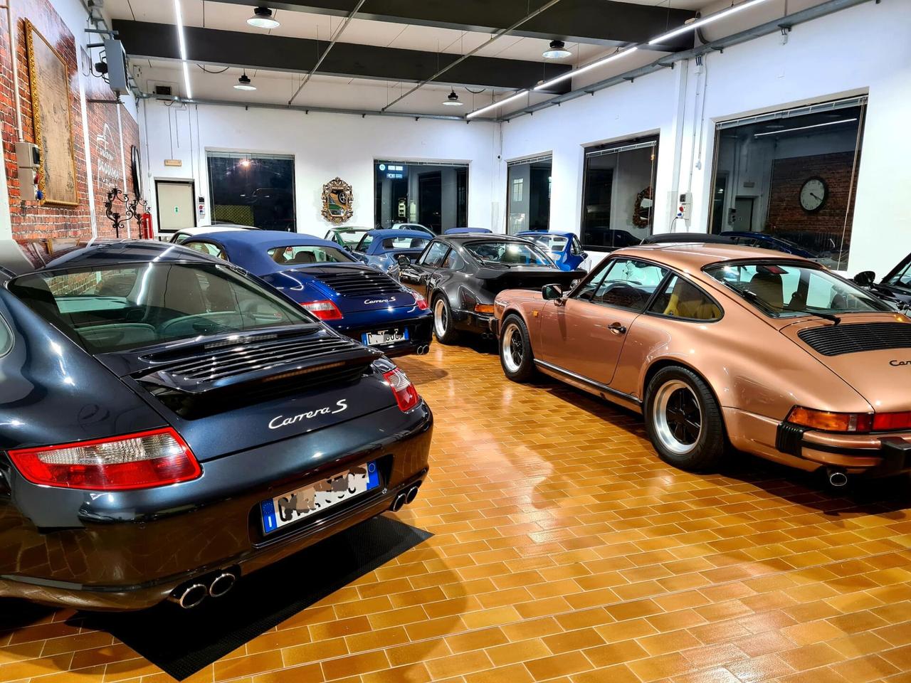 Porsche 993 911 Porsche Carrera 2 Coupé Book Asi Italia