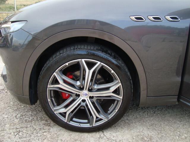 Maserati Levante V6 Diesel 275 CV AWD Granlusso Q4