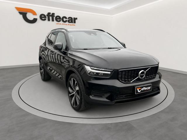 VOLVO XC40 T5 Recharge Plug-in Hybrid R-design