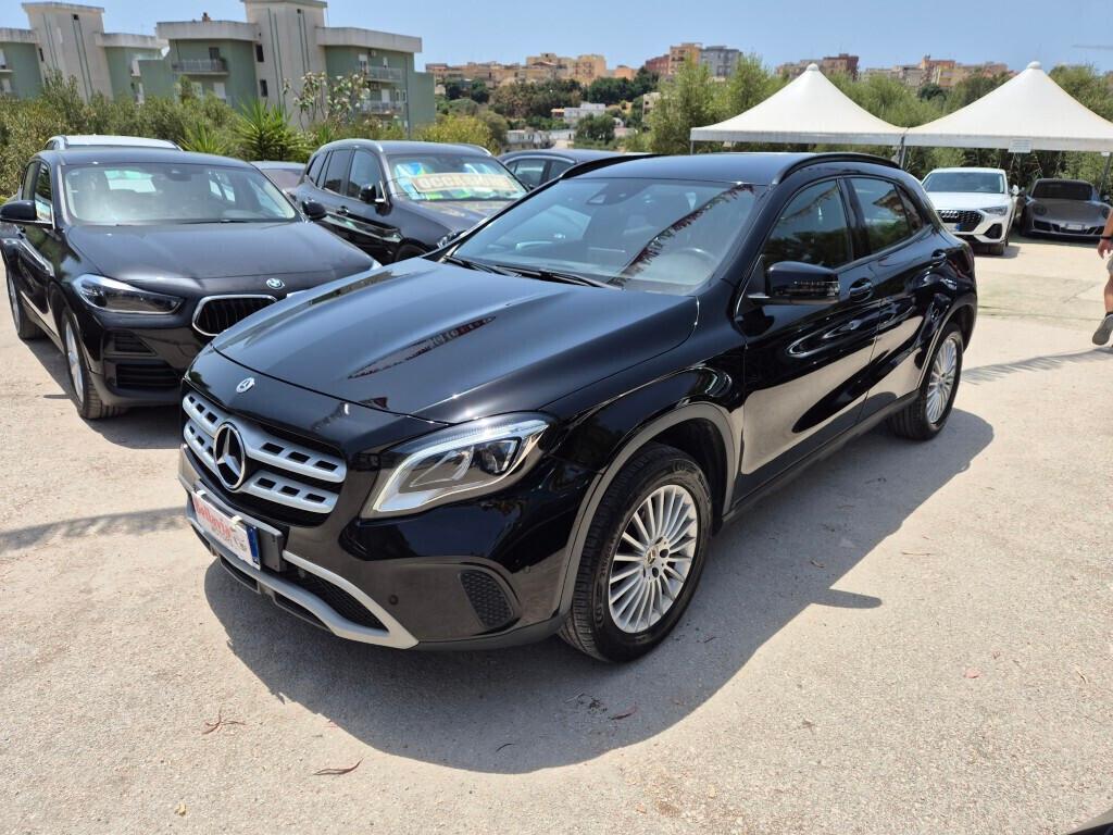 Mercedes GLA 180 d Manuale NAVI LED