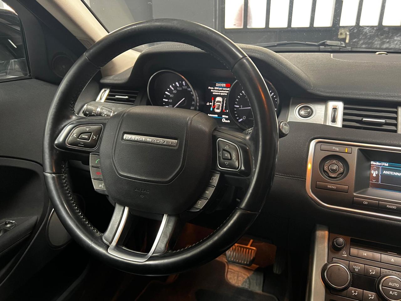 Land Rover Range Rover Evoque Range Rover Evoque 2.2 TD4 5p. Dynamic