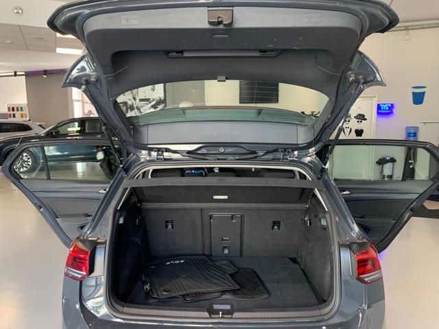 VOLKSWAGEN Golf 1.0 eTSI EVO DSG Life