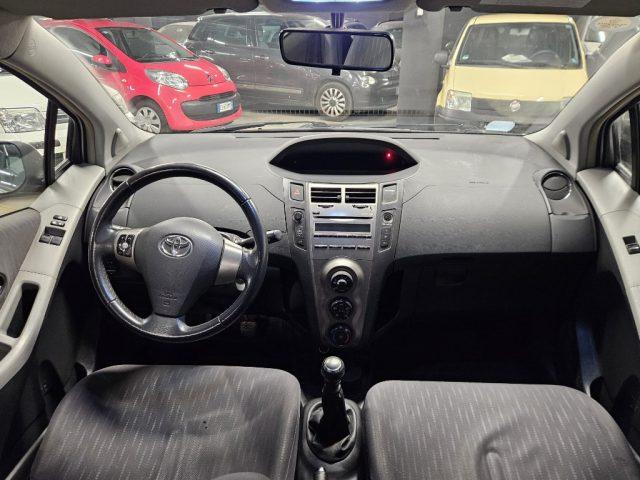 TOYOTA Yaris 1.3 5 porte Sol