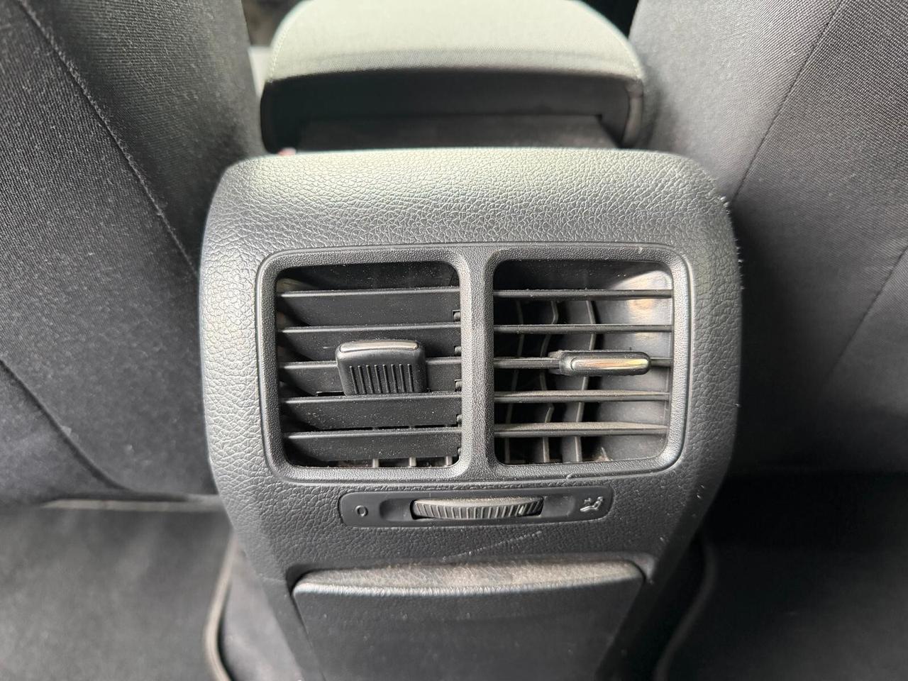 Volkswagen Golf Business 1.6 TDI 5p. Highline