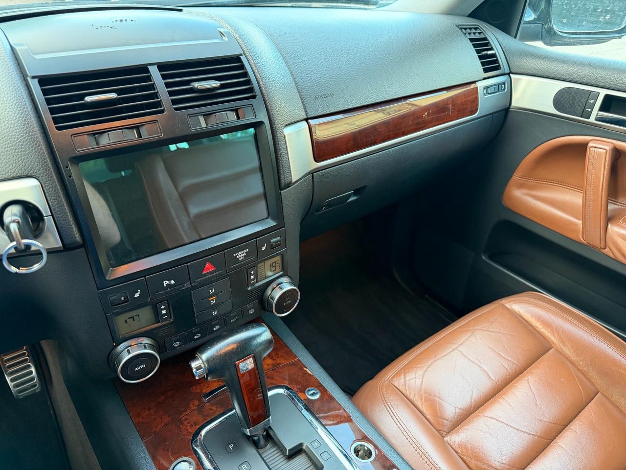 Touareg 5.0 V10 TDI tiptronic, PERDITA OLIO, GANCIO TRAINO
