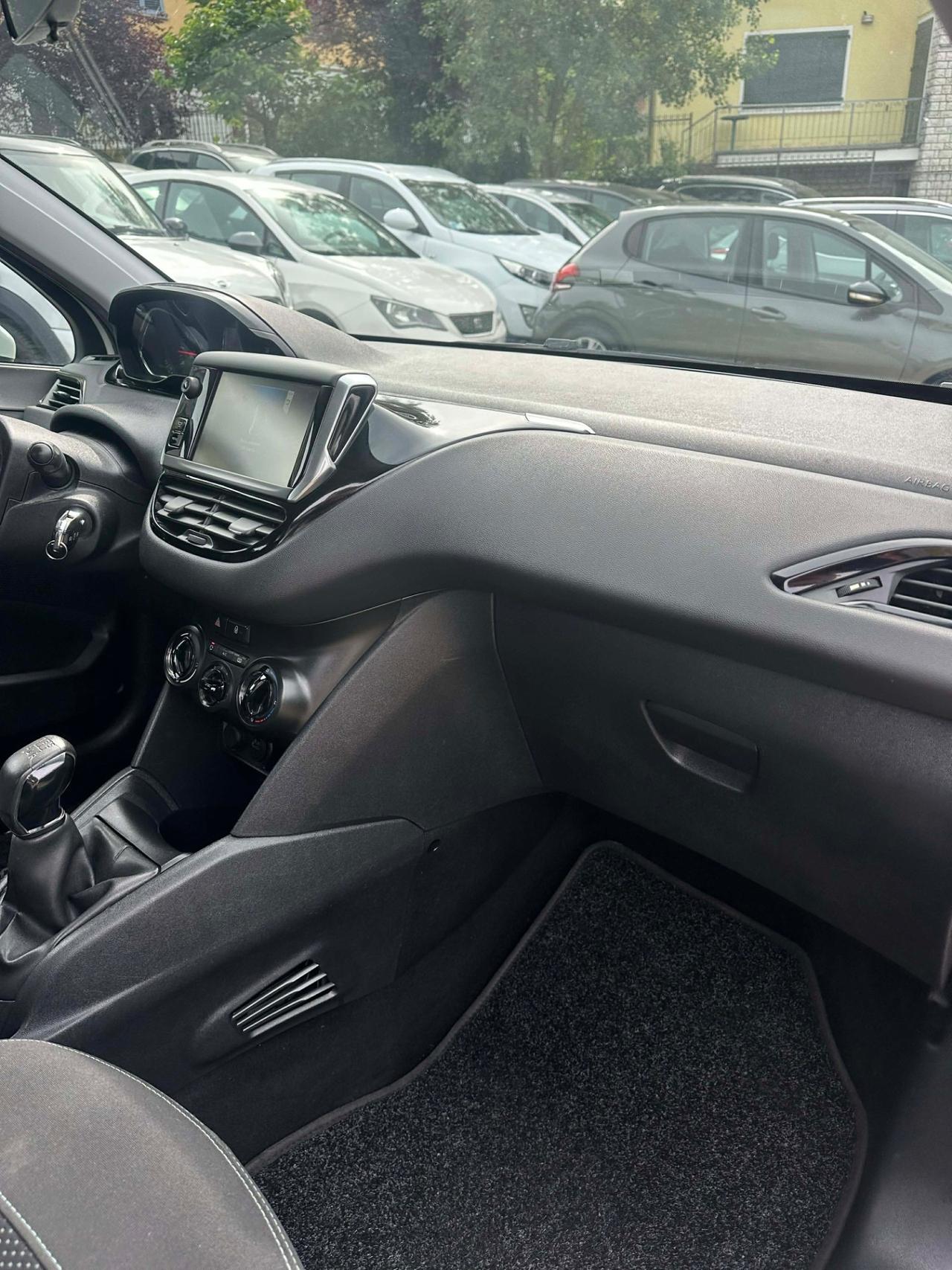 Peugeot 208 5p. ACTIVE KMCERT GARANZ