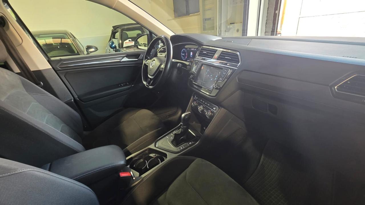 Volkswagen Tiguan 2.0 BiTDI SCR DSG 4MOTION Executive R-Line BMT