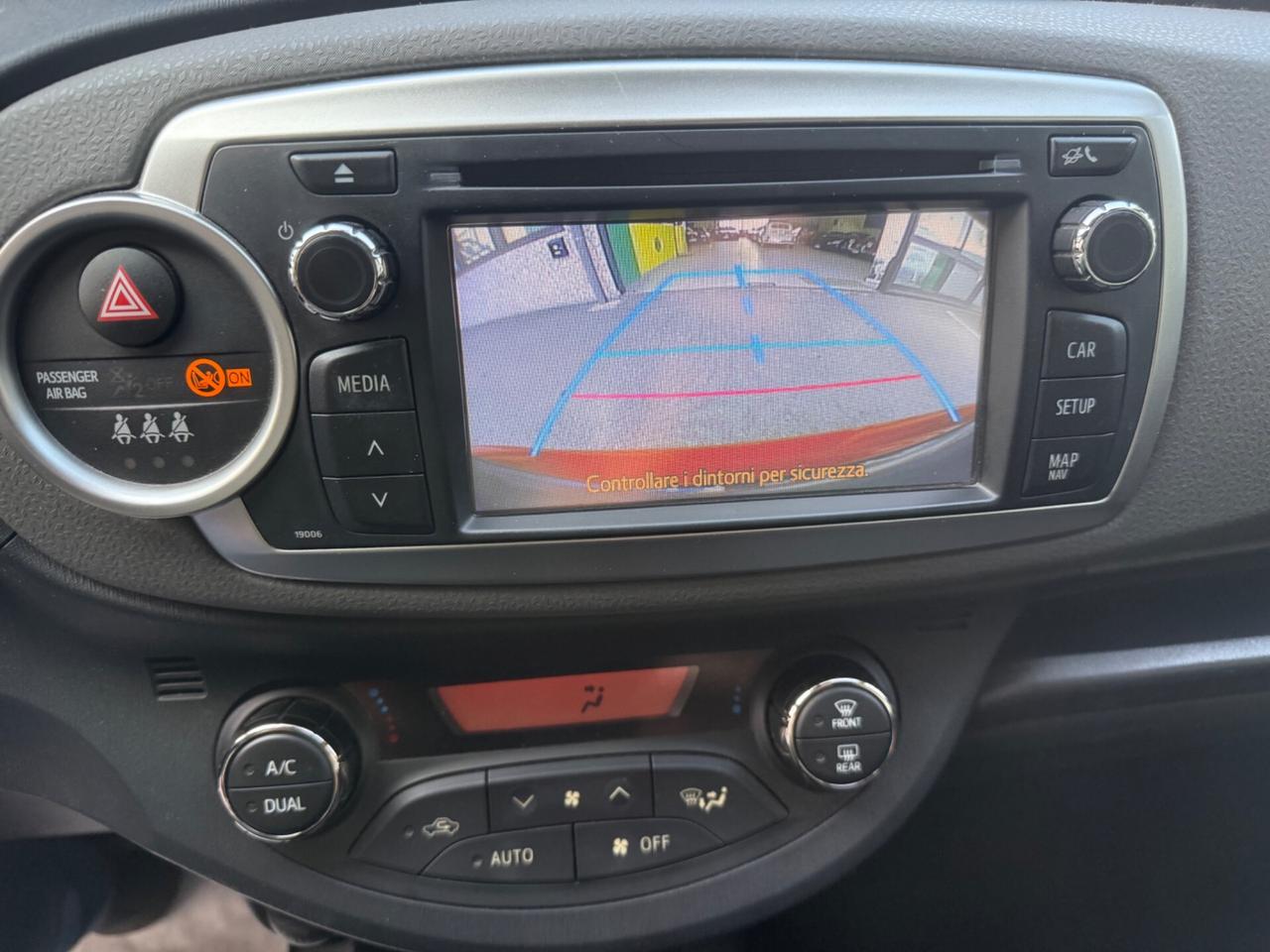 Toyota Yaris 1.0 5 porte Lounge
