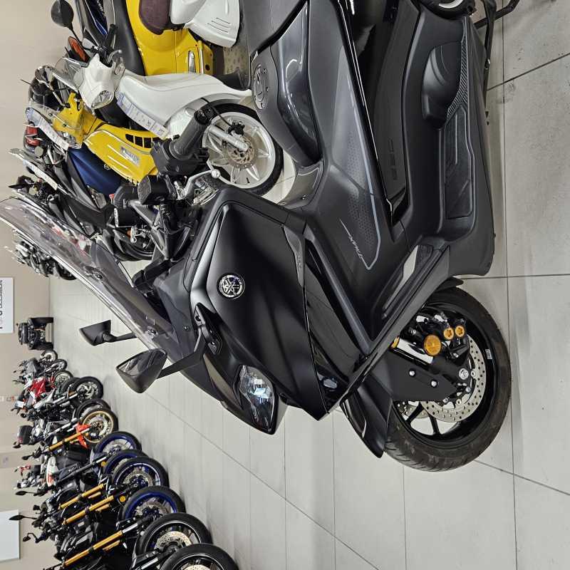 Yamaha T-Max 560 Tech Max - 2025