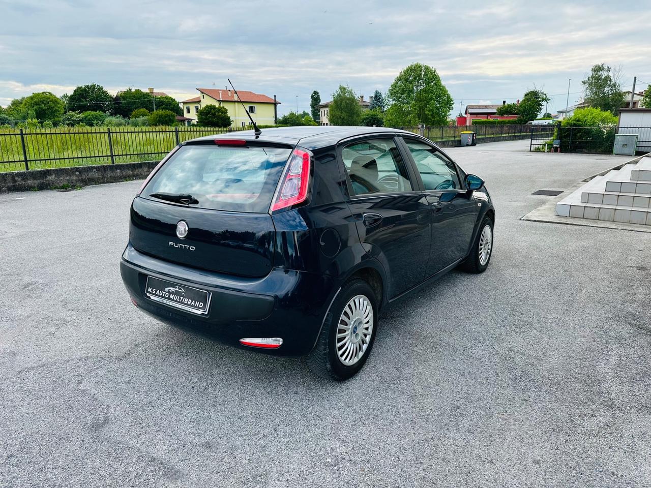 Fiat Grande punto 1.3 mjt 2011 270.000km neo patentati